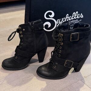Seychelles Black Lace-Up Ankle Boots